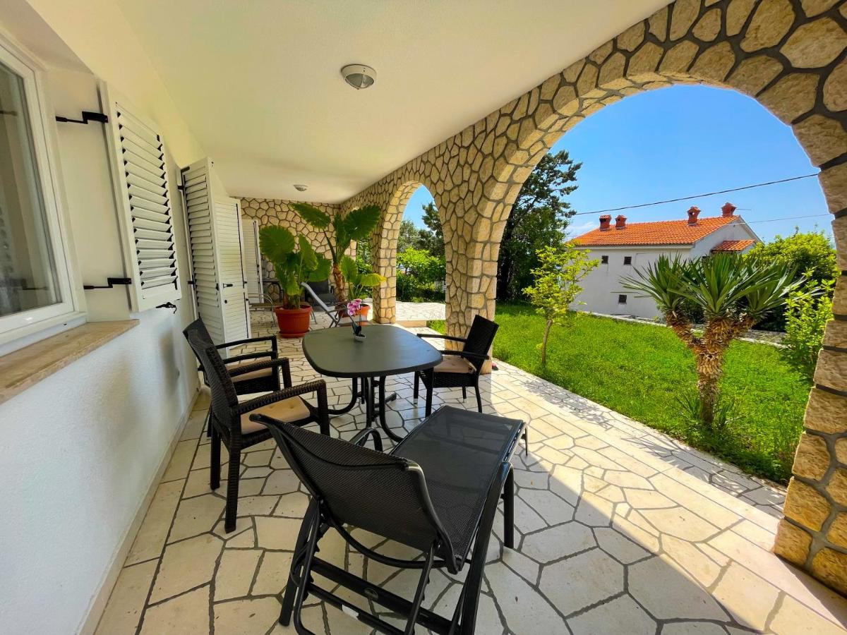 Apartments Sams Novi Vinodolski Zewnętrze zdjęcie