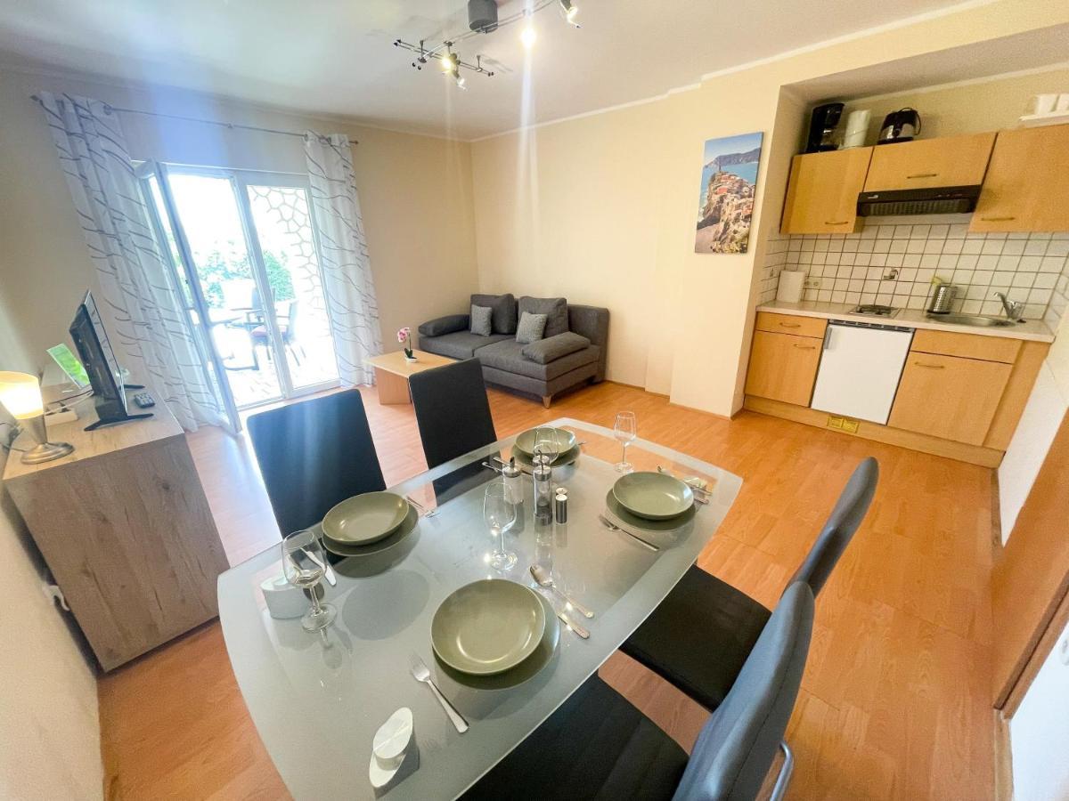 Apartments Sams Novi Vinodolski Zewnętrze zdjęcie