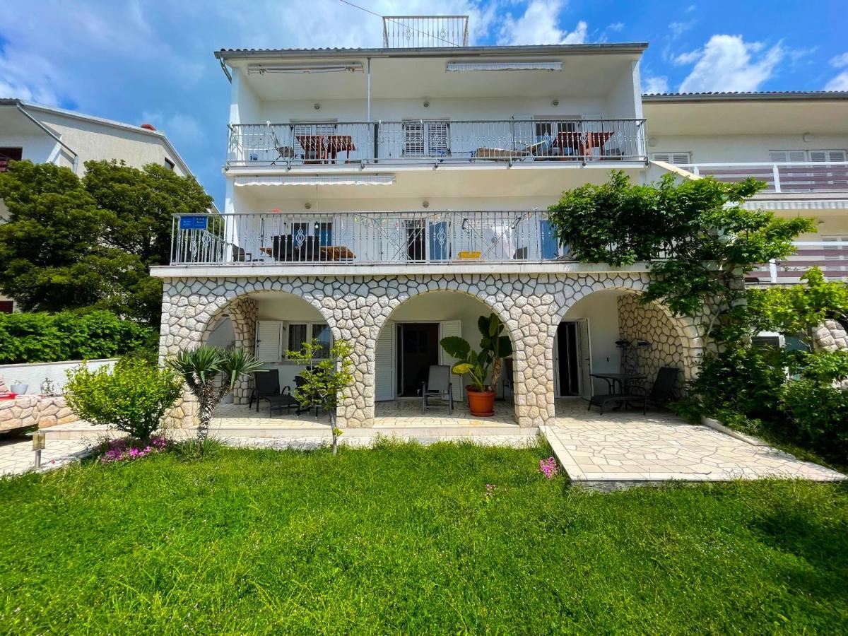 Apartments Sams Novi Vinodolski Zewnętrze zdjęcie