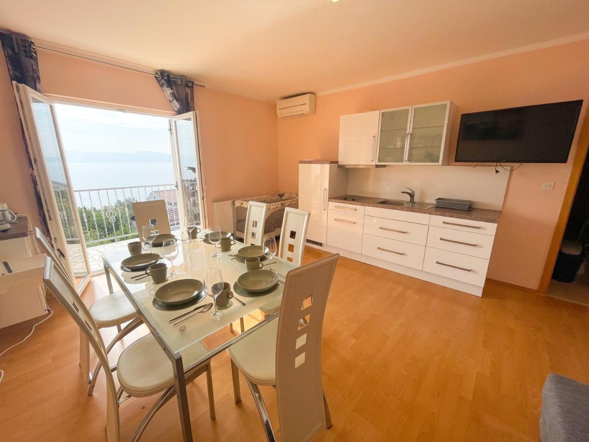 Apartments Sams Novi Vinodolski Zewnętrze zdjęcie